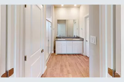 225 Drumcliffe Drive, Fort Worth, TX 76052 - Photo 15