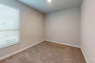 225 Drumcliffe Dr, Fort Worth, TX 76052 - Photo 9