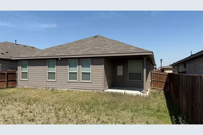 225 Drumcliffe Drive, Fort Worth, TX 76052 - Photo 17