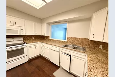 2810 Stewart Drive, Waco, TX 76708 - Photo 3