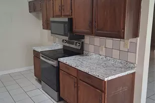 1100 Maple View Dr, Arlington, TX 76018 - Photo 5