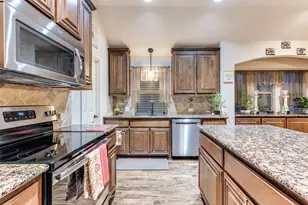 1000 Longhorn Drive, Aubrey, TX 76227 - Photo 7