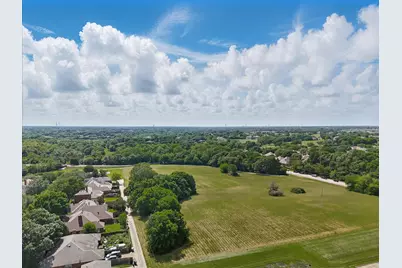 699 W Wintergreen Road, DeSoto, TX 75115 - Photo 17