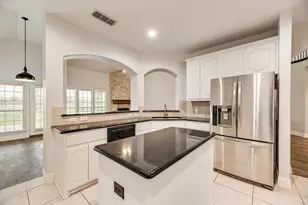 1640 Fence Post Dr, Fort Worth, TX 76052 - Photo 5