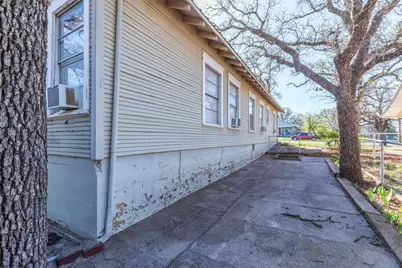 703 E 21st Street, Cisco, TX 76437 - Photo 33
