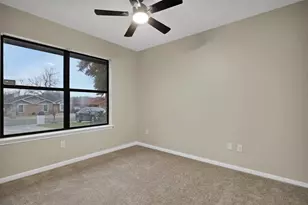 6624 Mattney Dr, Dallas, TX 75237 - Photo 21