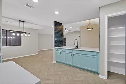 6624 Mattney Drive, Dallas, TX 75237 - Photo 13