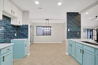 6624 Mattney Drive, Dallas, TX 75237 - Photo 11