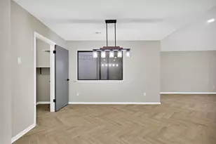 6624 Mattney Dr, Dallas, TX 75237 - Photo 15