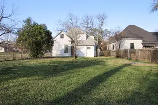 1622 N 6th St, Waco, TX 76707 - Photo 3