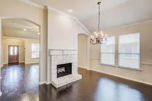 909 Grant St, Burleson, TX 76028 - Photo 17