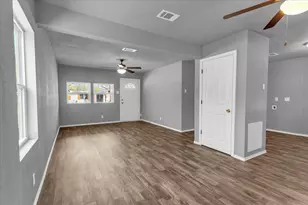 606 S Contemporary Dr, Sherman, TX 75092 - Photo 17