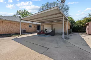 2011 Bay Oaks Dr, Arlington, TX 76012 - Photo 27