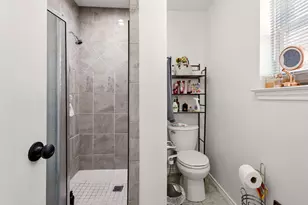 2011 Bay Oaks Dr, Arlington, TX 76012 - Photo 23