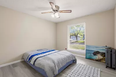 2011 Bay Oaks Drive, Arlington, TX 76012 - Photo 21