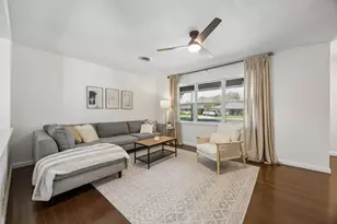 721 Danish Dr, Grand Prairie, TX 75050 - Photo 9