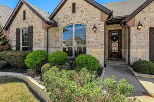 708 Sandbox Dr, Little Elm, TX 76227 - Photo 3