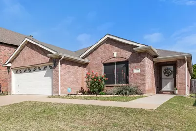 4141 Fossile Butte Drive, Fort Worth, TX 76244 - Photo 3