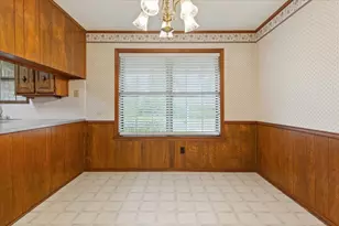 357 S Lindenwood, Hewitt, TX 76643 - Photo 13