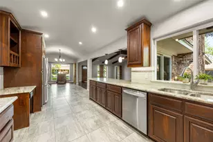 2616 Pin Oak Ln, Plano, TX 75075 - Photo 9