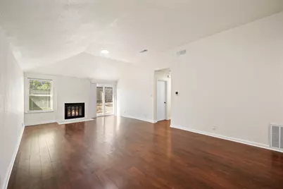 1404 Woodfern Drive, Arlington, TX 76018 - Photo 5