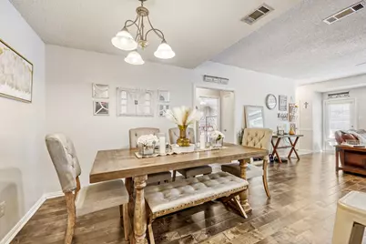 902 Teakwood Lane, DeSoto, TX 75115 - Photo 7