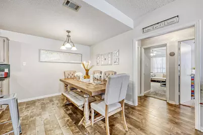 902 Teakwood Lane, DeSoto, TX 75115 - Photo 5