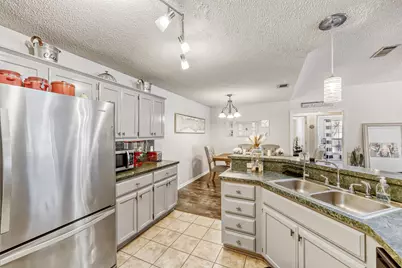 902 Teakwood Lane, DeSoto, TX 75115 - Photo 11