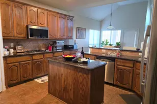 506 Magnolia Ln, Glenn Heights, TX 75154 - Photo 7