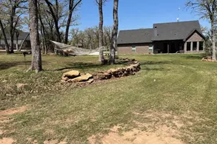 160 Oakwood Hls Dr, Paradise, TX 76073 - Photo 9