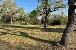 160 Oakwood Hls Dr, Paradise, TX 76073 - Photo 13