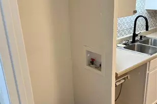 4618 Country Creek Dr, Dallas, TX 75236 - Photo 5