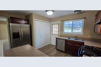 923 Westover Drive, Lancaster, TX 75134 - Photo 7