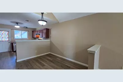 923 Westover Drive, Lancaster, TX 75134 - Photo 5