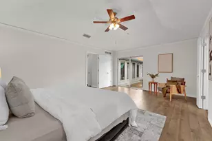 9511 Robin Meadow Dr, Dallas, TX 75243 - Photo 23