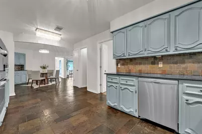 9511 Robin Meadow Drive, Dallas, TX 75243 - Photo 15