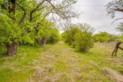 7124 Fm 1902, Burleson, TX 76058 - Photo 13