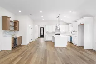 2434 Iroquois St, Dallas, TX 75212 - Photo 9