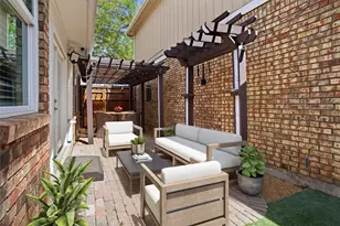 2206 Arbor Creek Dr, Carrollton, TX 75010 - Photo 19