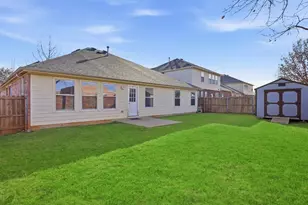 424 Shady Shore Ln, Crowley, TX 76036 - Photo 37