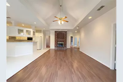 2101 Royal Dominion Court, Arlington, TX 76006 - Photo 3