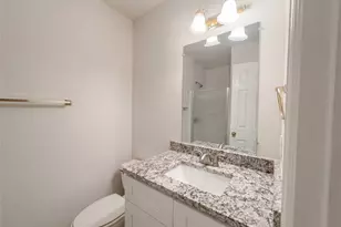 2101 Royal Dominion Ct, Arlington, TX 76006 - Photo 15