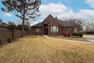 2101 Royal Dominion Ct, Arlington, TX 76006 - Photo 1