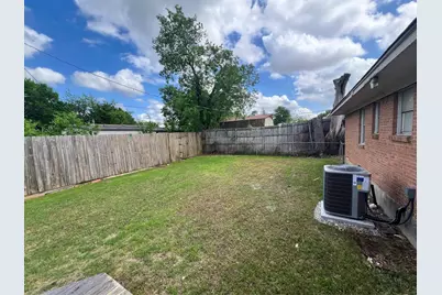 2406 Ridgecrest Drive, Garland, TX 75041 - Photo 21