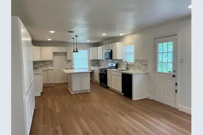 2406 Ridgecrest Drive, Garland, TX 75041 - Photo 3