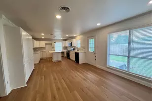 2406 Ridgecrest Dr, Garland, TX 75041 - Photo 5