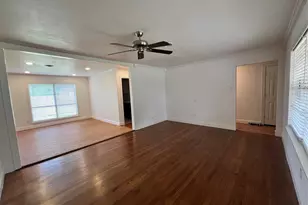 2406 Ridgecrest Dr, Garland, TX 75041 - Photo 11