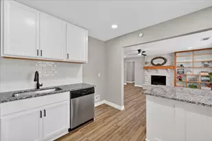 9510 Crestshire Dr, Dallas, TX 75227 - Photo 11