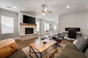 209 W Dallas St, Mansfield, TX 76063 - Photo 7