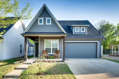 209 W Dallas Street, Mansfield, TX 76063 - Photo 1